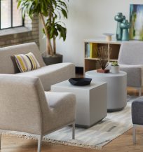 加软座椅休息室